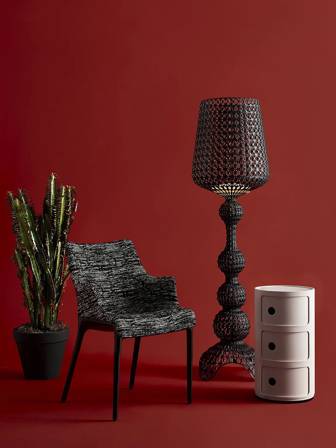 Kartell Componibili 3er Element in Violett: Modulares Aufbewahrungsmöbel mit drei Fächern für stilvolle Ordnung.