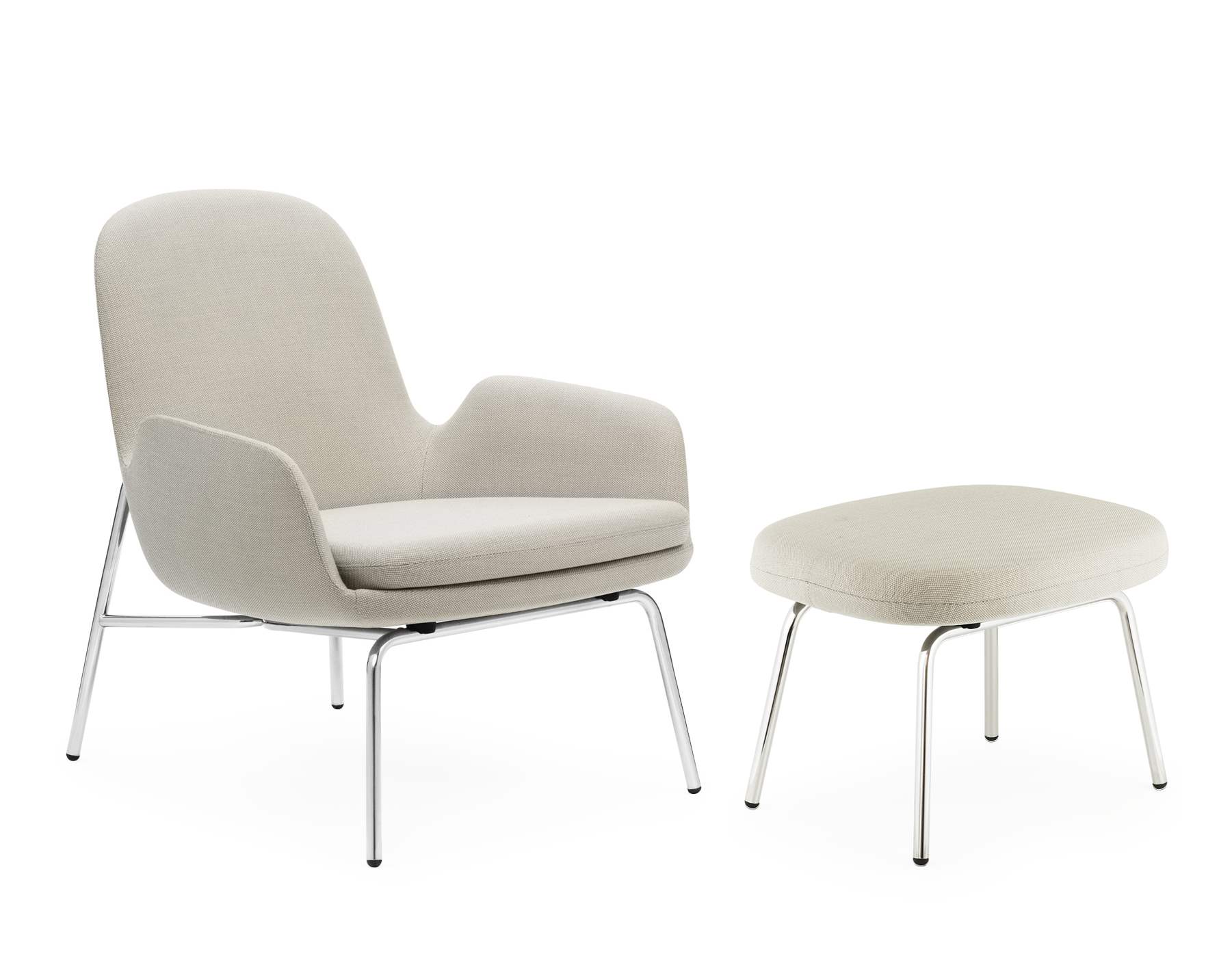 Era Footstool Fußhocker von Normann Copenhagen, beige Stoffbezug und verchromtes Metallgestell.