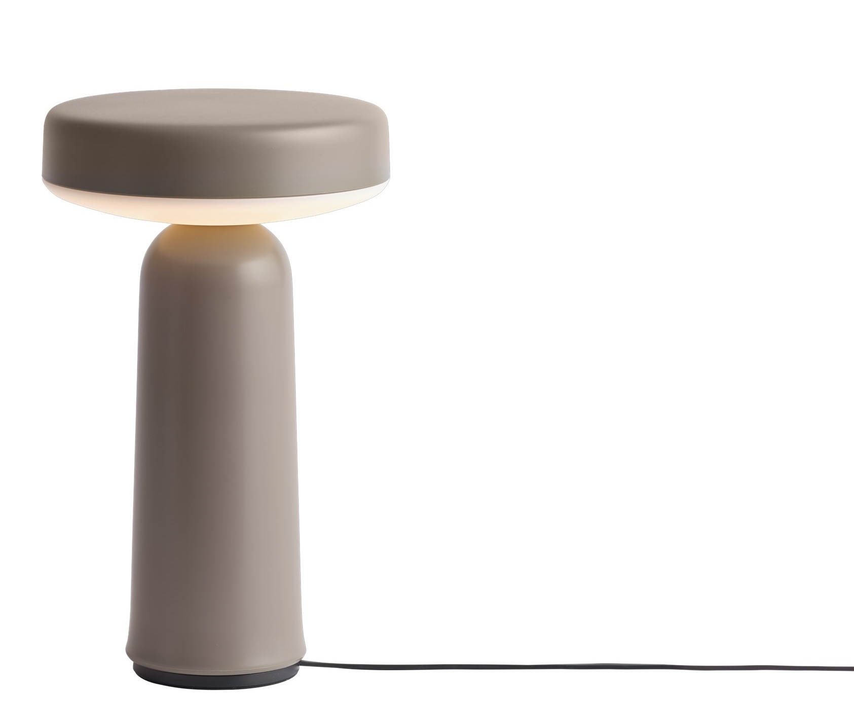 Nahaufnahme der grauen Muuto Ease Akku Tischleuchte, moderne tragbare Lampe für den Innenbereich.