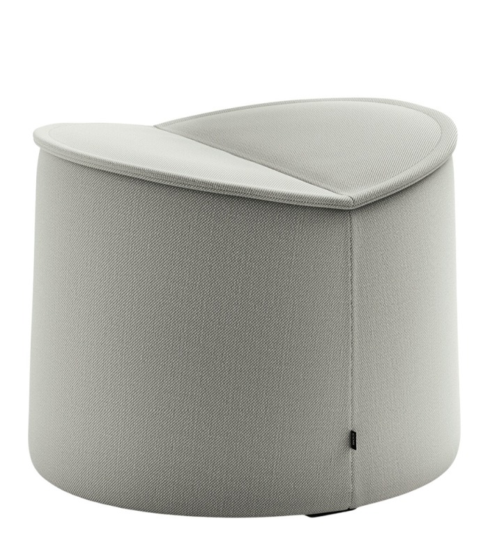 Grauer Nenou Hocker von COR, runder Sitzhocker mit Stoffbezug, modernes Möbeldesign für Wohnzimmer.