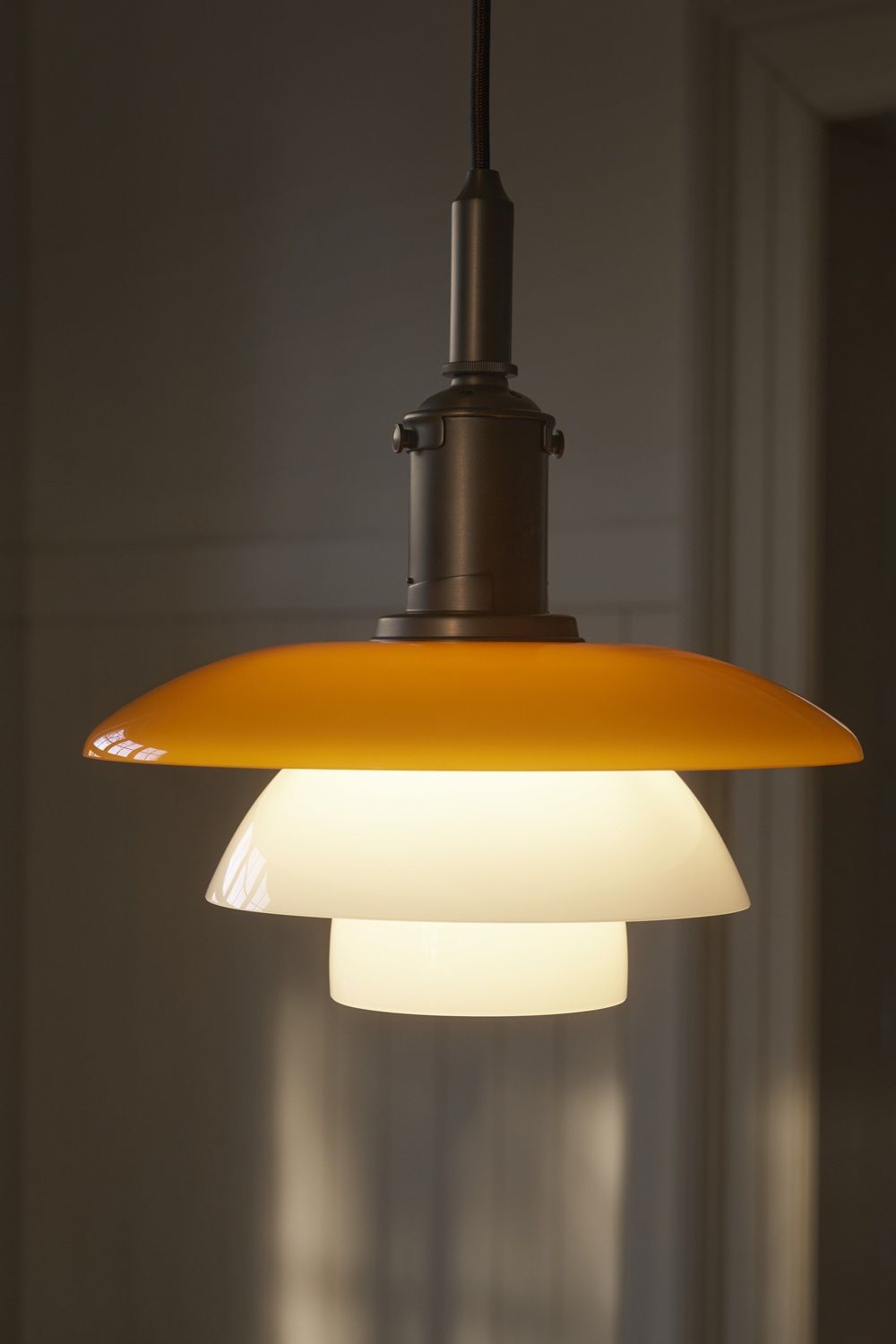 PH 3/3 Hanglamp Centenary Edition Amber/Opal White Louis Poulsen