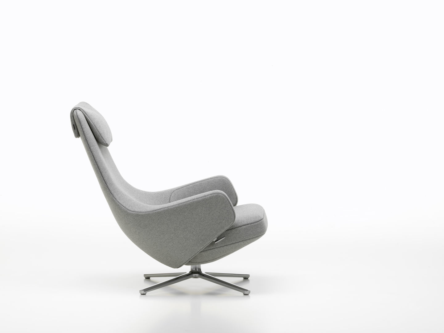 Repos Sessel von Vitra, grauer Relaxsessel mit hoher Rückenlehne und Drehfuß auf weißem Hintergrund.