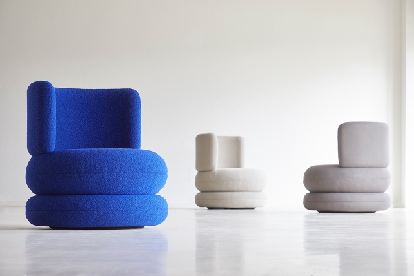 Easy Chair Sessel Verpan in Blau, Weiß und Grau, moderner Lounge Sessel mit runder Form.
