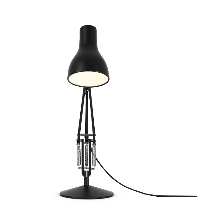Schwarze Anglepoise Type 75 Tischleuchte mit Federmechanismus und rundem Fuß auf weißem Hintergrund.