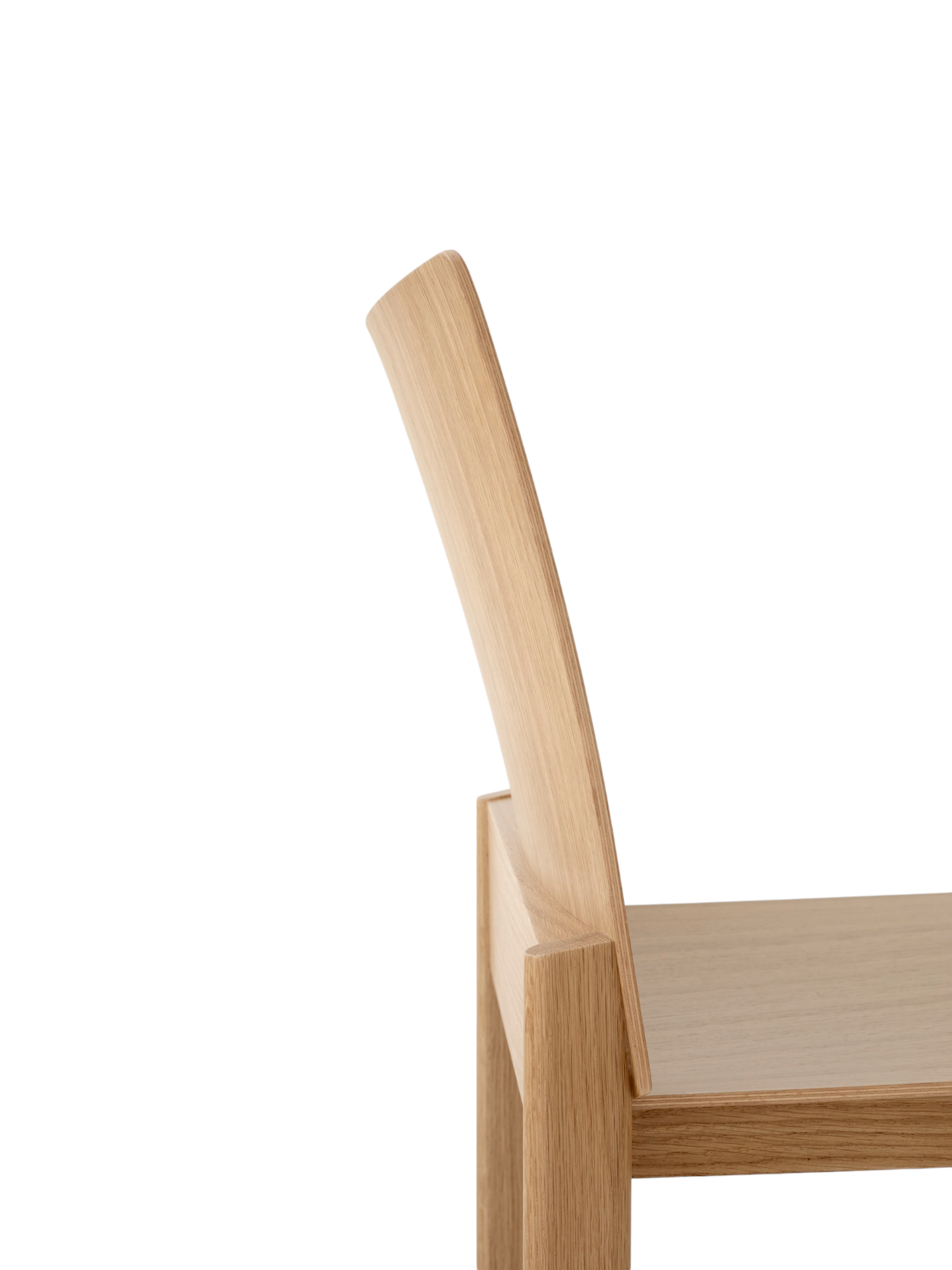 Detailaufnahme des Allwood AV35 Side Chair Stuhls von AndTradition, Holzstuhl, Sitzmöbel.