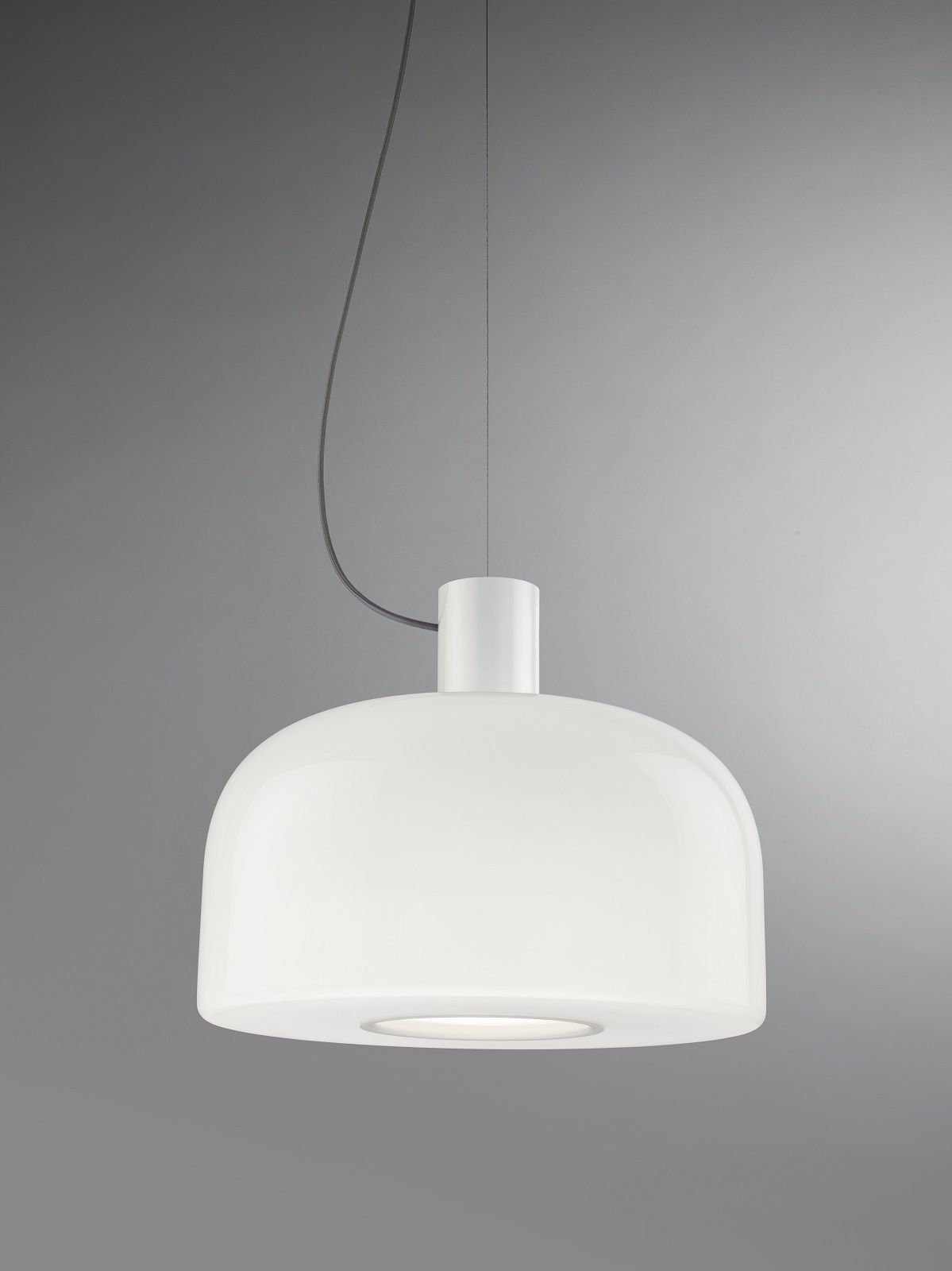 Weiße Bellhop Pendelleuchte von Flos aus Glas, moderne Hängelampe für stilvolle Beleuchtung.