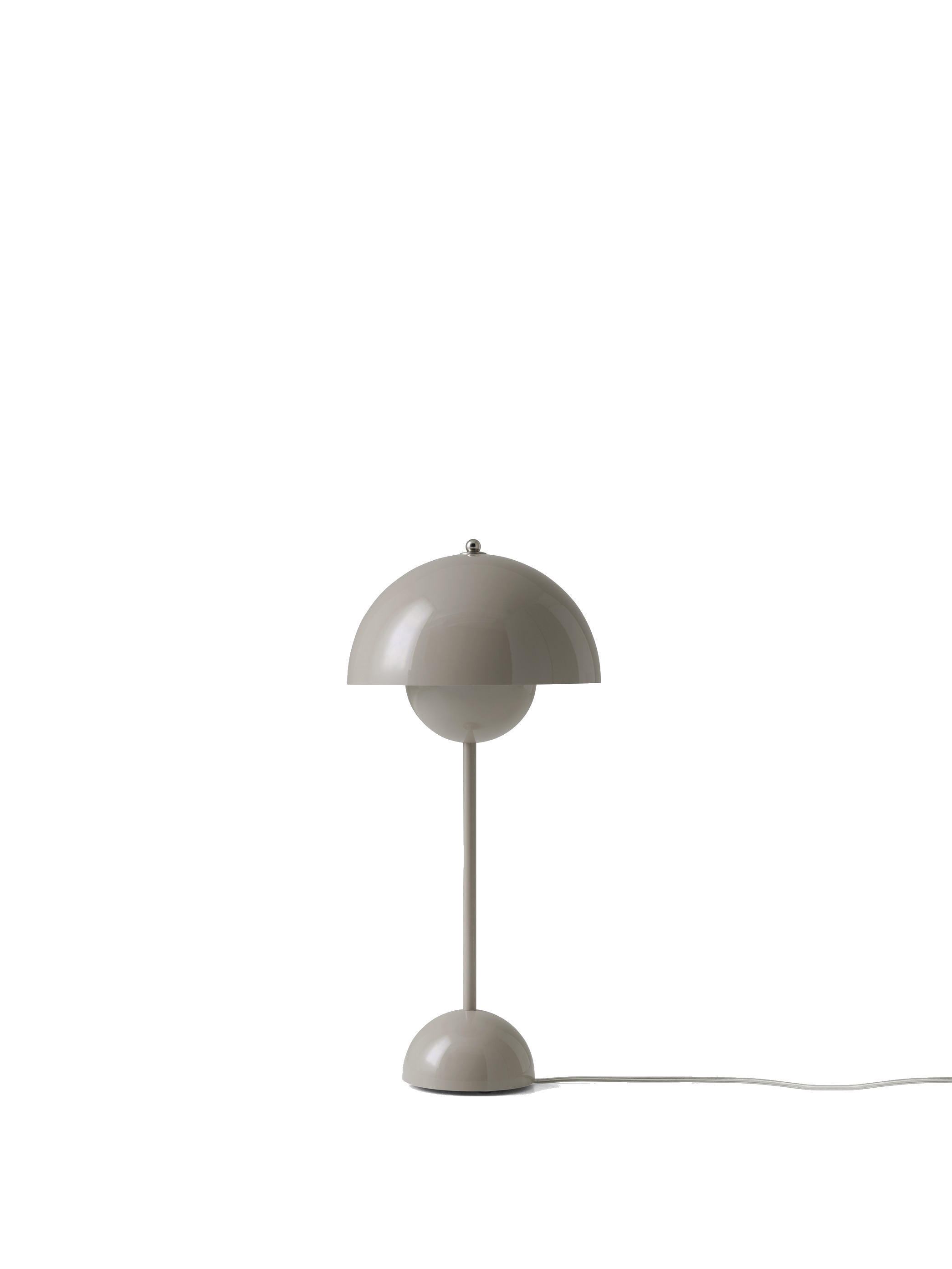Flowerpot VP3 Tischleuchte von AndTradition in Taupe, modernes Design für Wohnzimmer und Nachttisch.