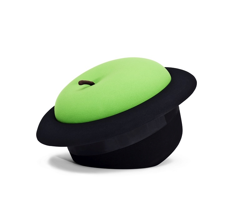 MagriTTA Sculpture-armchair Pouf: Grüner Apfel-Hocker auf schwarzem Zylinderhut, Design Sitzmöbel von Gufram.