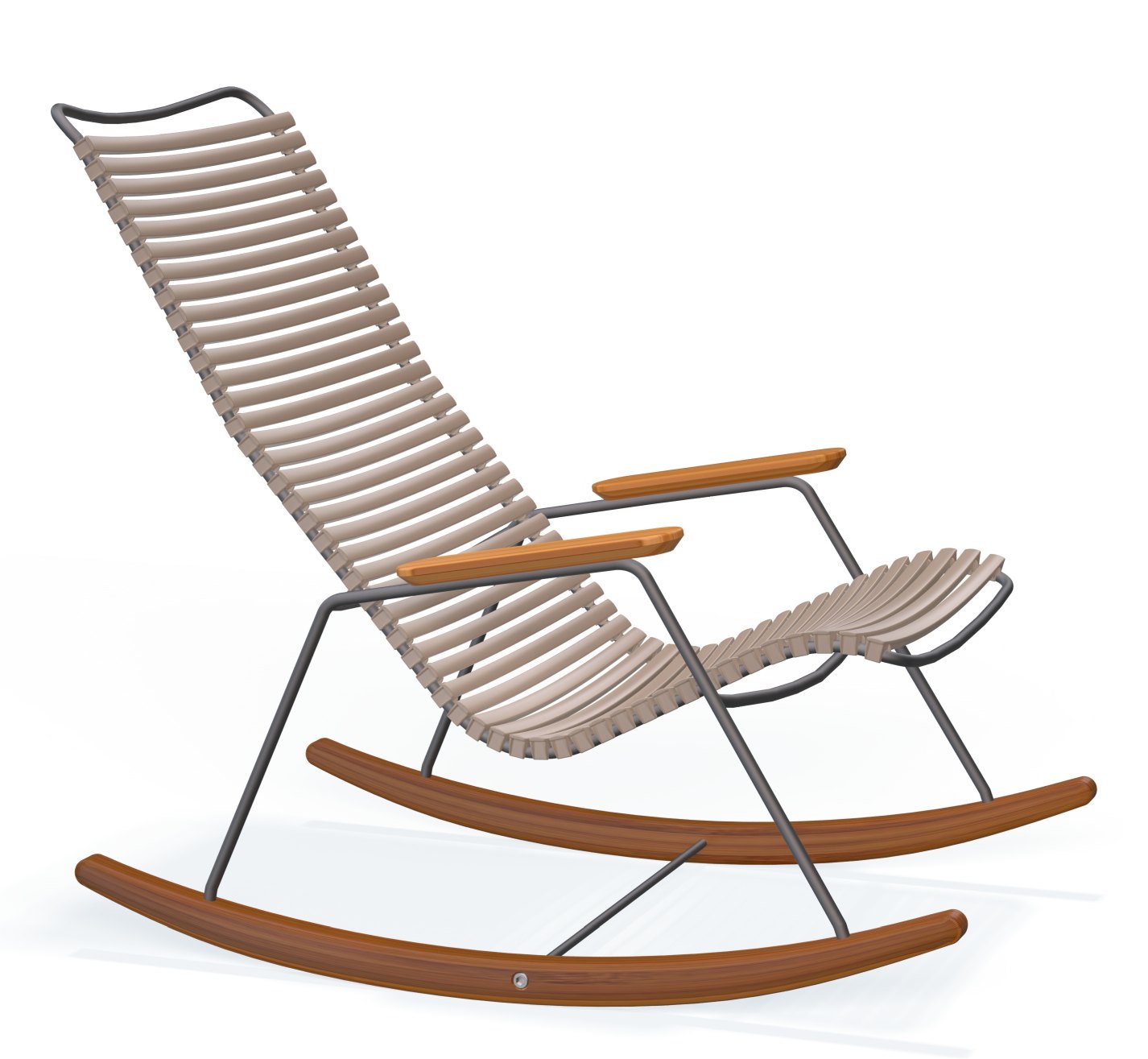 Click Schaukelstuhl für den Außenbereich von Houe, modernes Design mit hellen Kunststofflamellen und Holzdetails.