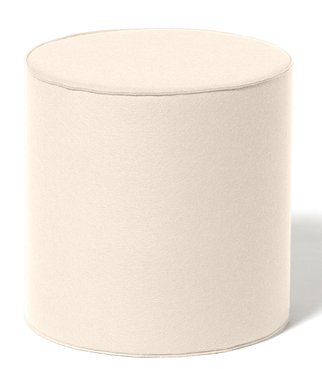 Beiger, runder Sitzhocker aus Stoff, ideal als Fußhocker oder Beistelltisch für modernes Wohnzimmer.
