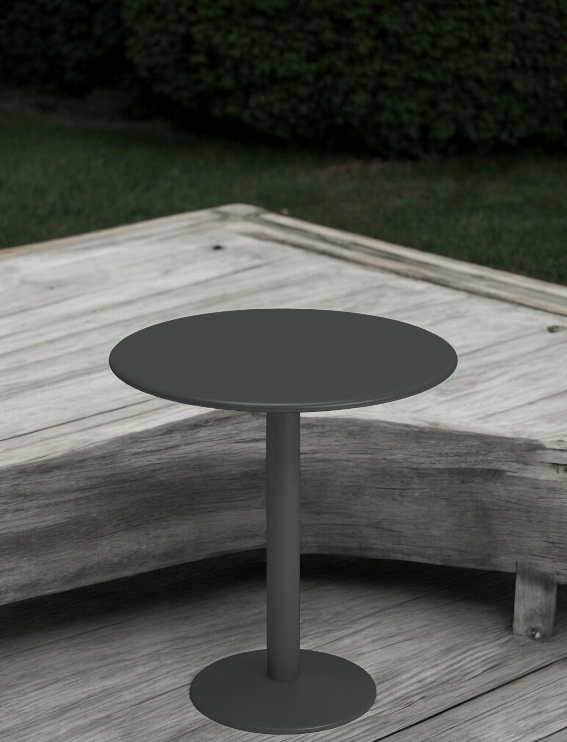 Grauer Thor Round Table Tisch von Emu, runder Beistelltisch für Garten und Terrasse.