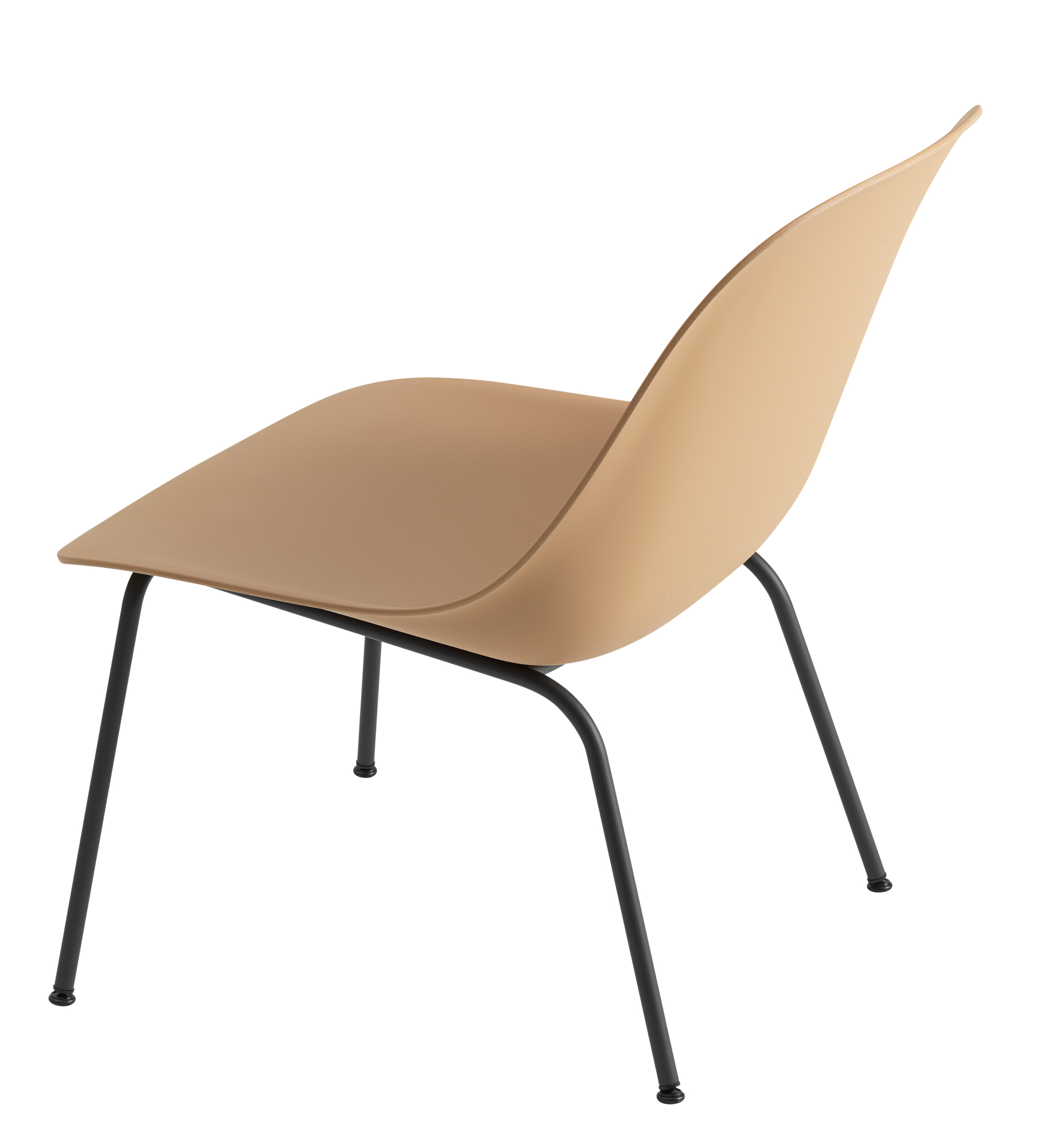 Beiger Fiber Lounge Chair von Muuto mit schwarzem Stahlrohrgestell, seitliche Ansicht. Moderner Designstuhl.