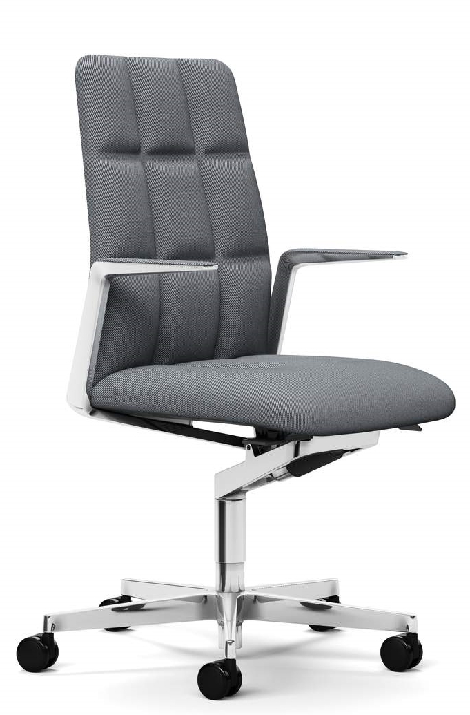 Leadchair Bürostuhl von Walter Knoll mit grauer Polsterung und silbernem Fußkreuz auf weißem Hintergrund.