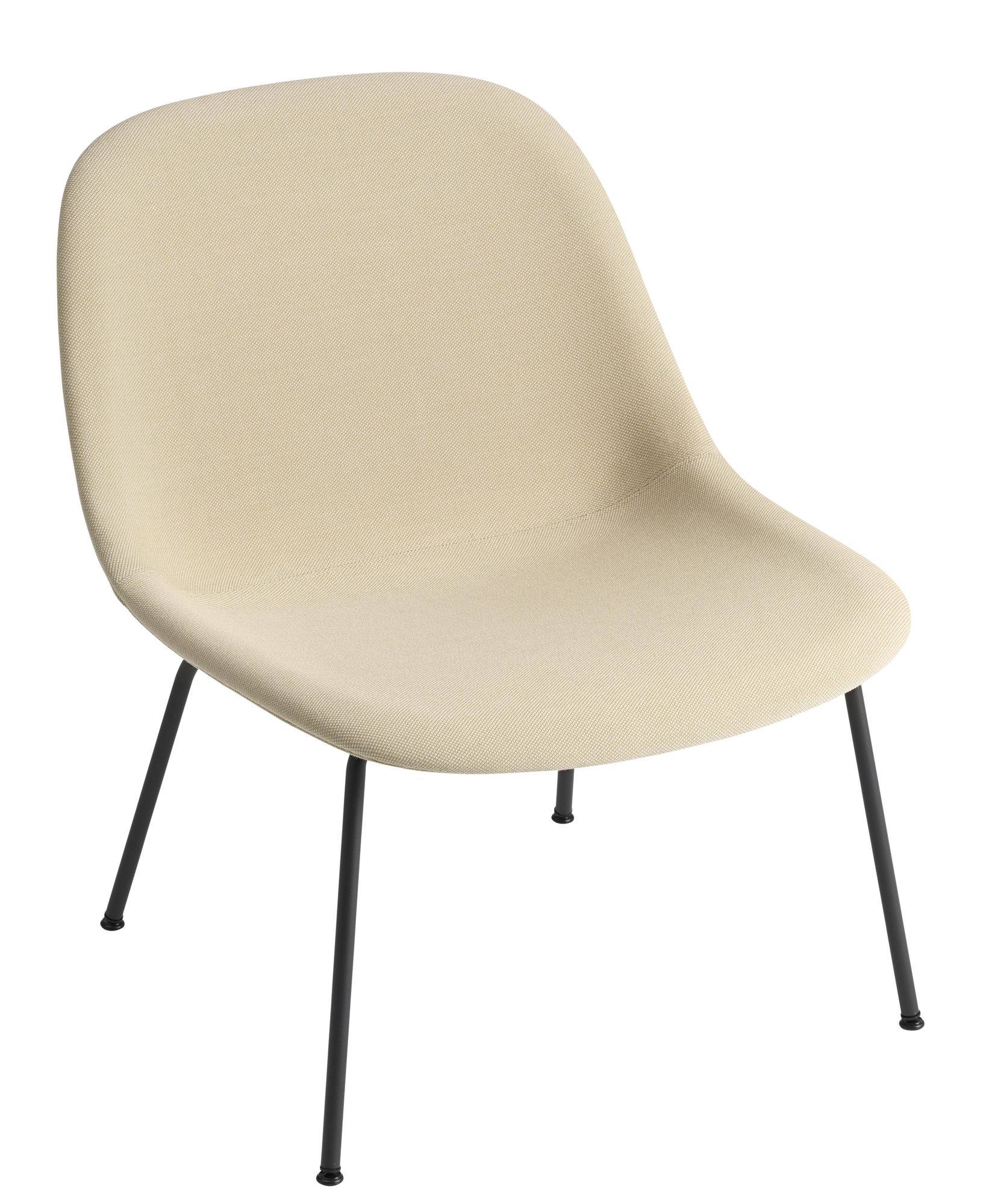 Beiger Fiber Lounge Chair von Muuto mit schwarzem Stahlrohrgestell, moderner skandinavischer Sessel für Wohnzimmer.