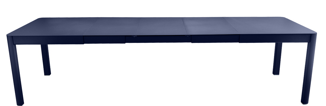 Blauer Ribambelle Tisch von Fermob für den Außenbereich, ausziehbar für mehr Platz.