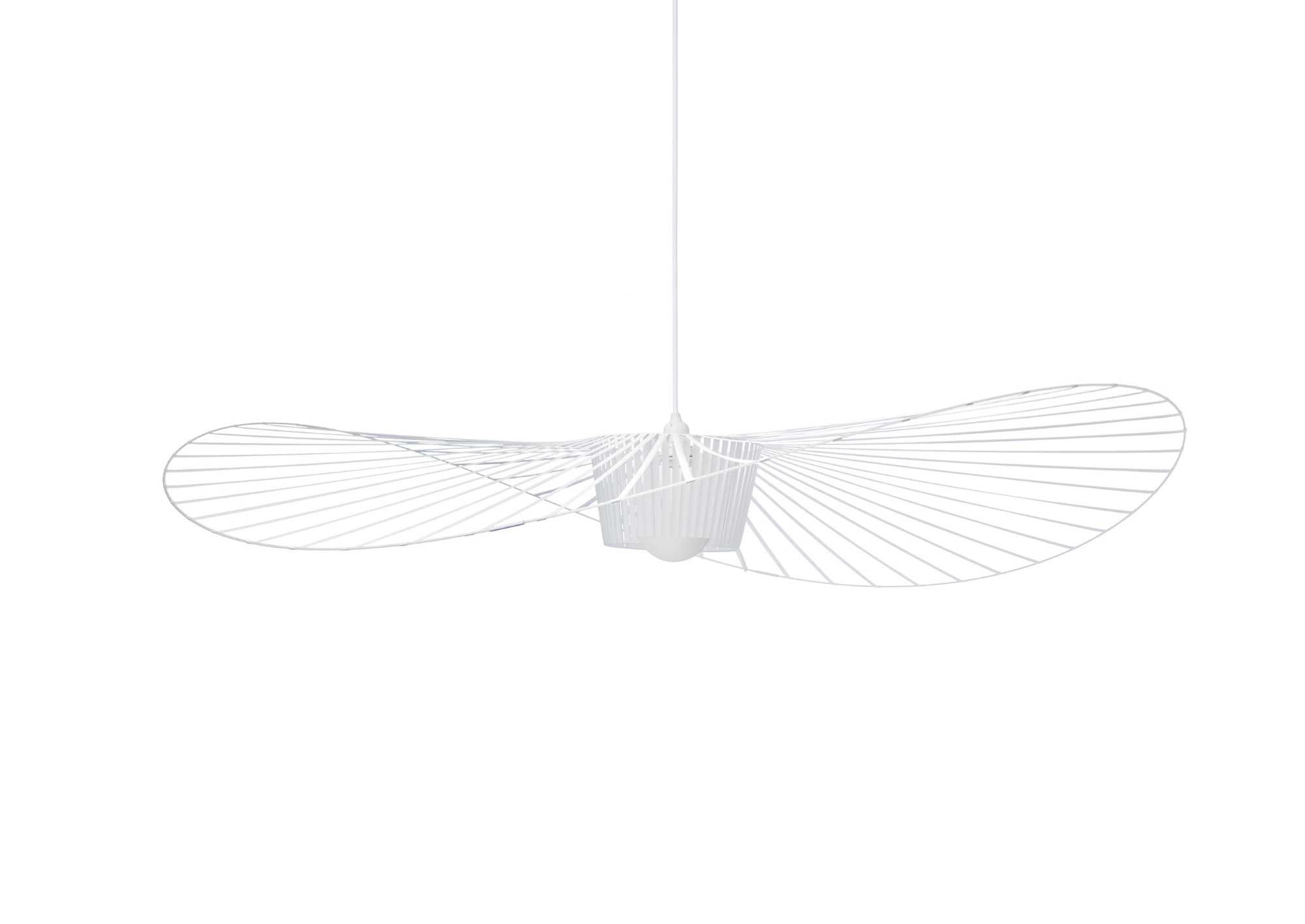 Weiße Vertigo Pendelleuchte von Petite Friture, modernes Design mit filigranem Schirm und zentralem Leuchtmittel.