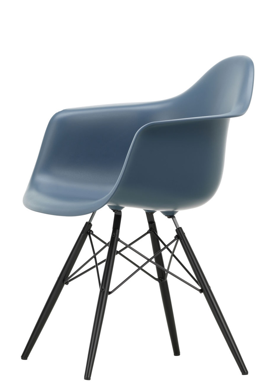 Eames Plastic Arm Chair DAW-stoel Vitra