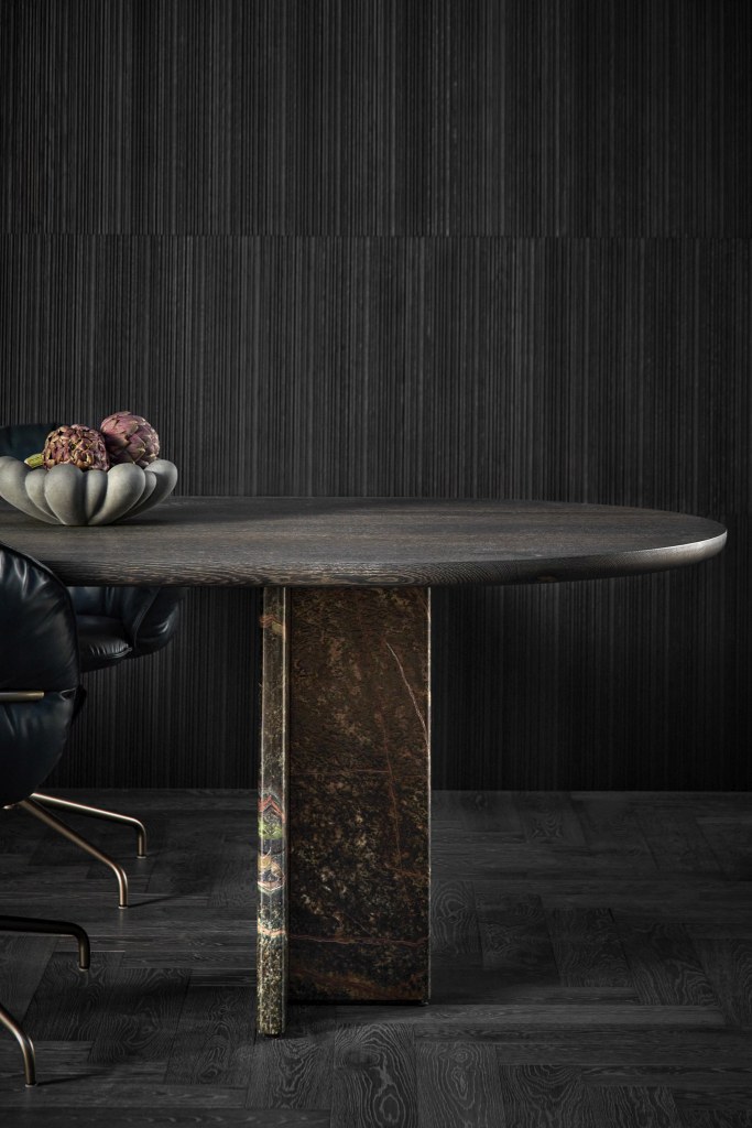 BC17 T-Rox ovale eettafel Janua 