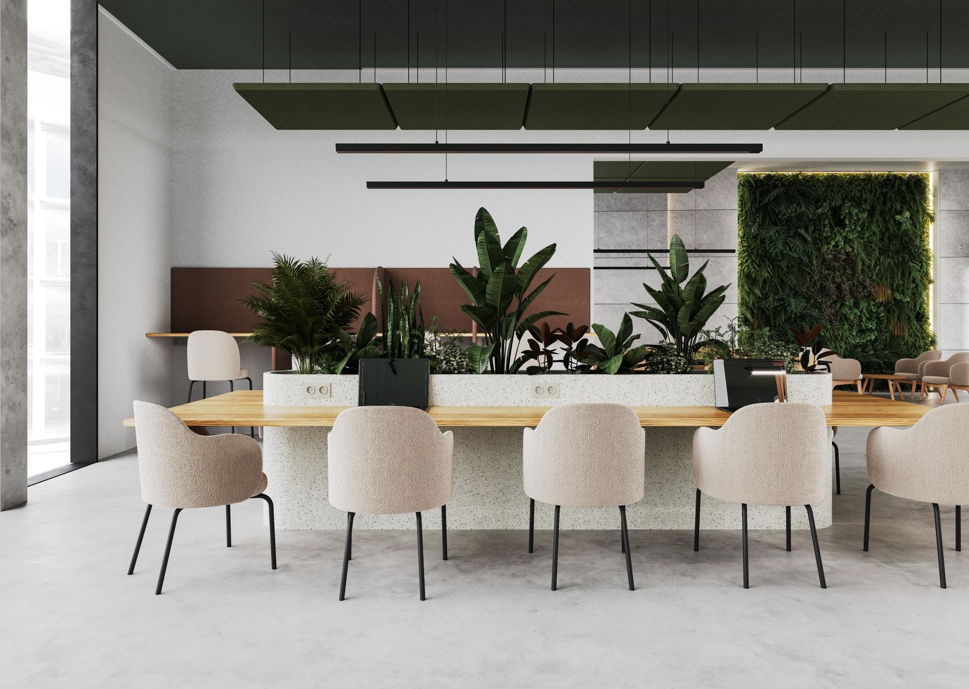 Bejot flos FS KP 215 Stuhl in Beige an einem Holztisch mit Pflanzen im Büro.