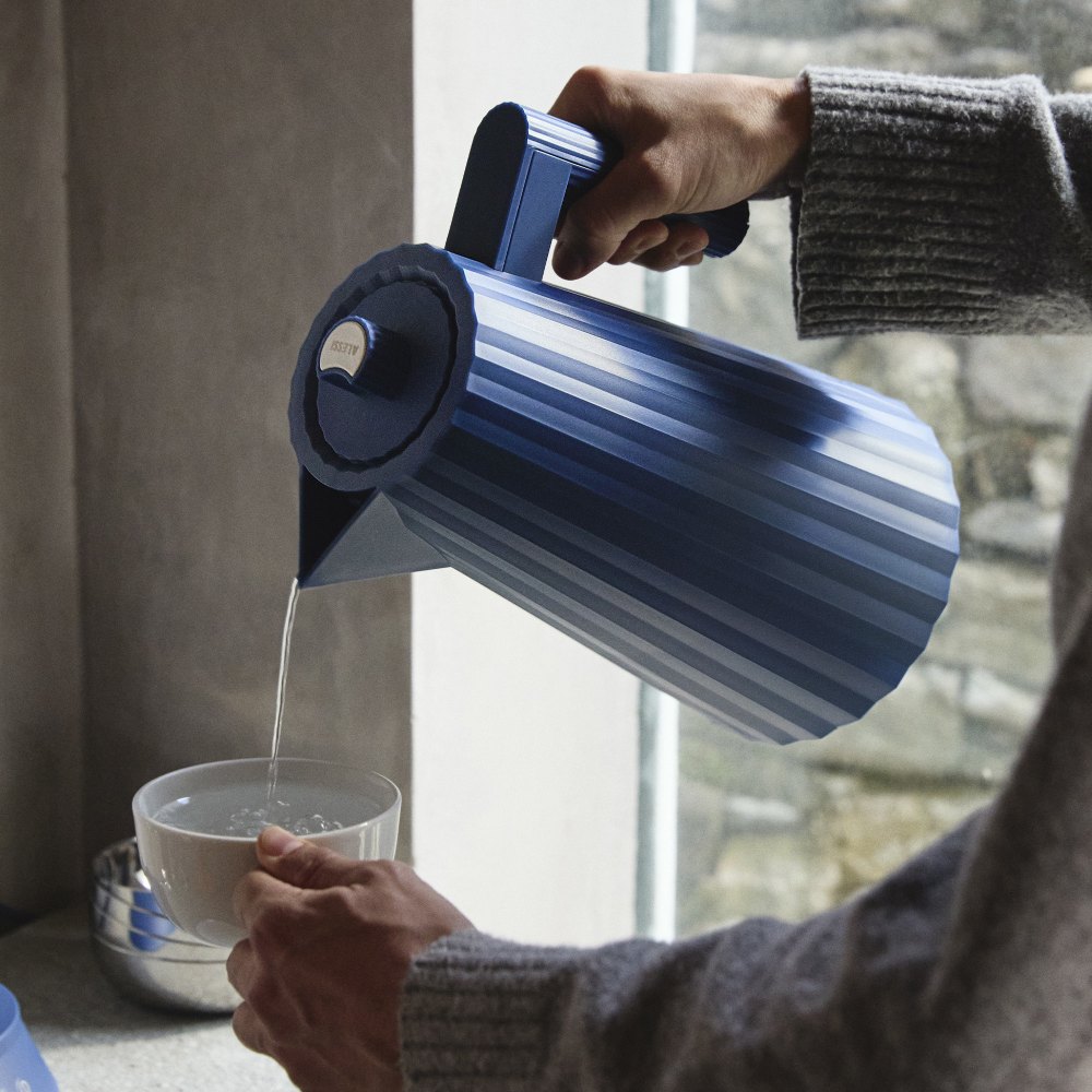 MDL06 Plisse / Plissé waterkoker Alessi Blauw