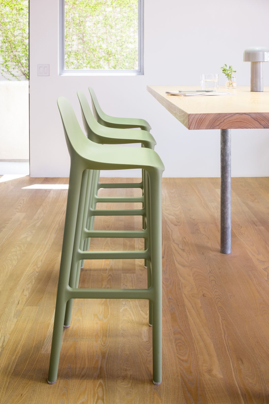 Broom barkruk, botergeel, Emeco