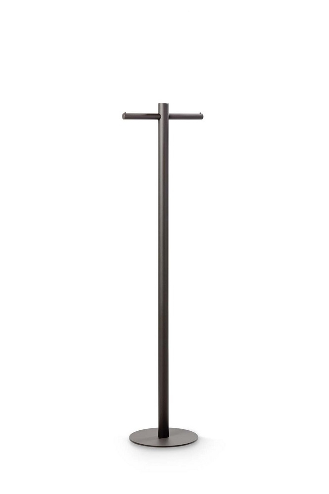 Freistehender Cascando Pole Garderobenständer in Dunkelgrau mit runder Basis und zwei horizontalen Aufhängern.