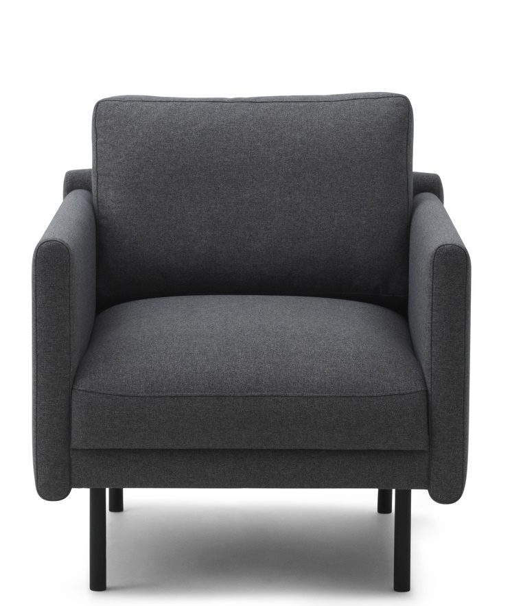 Grauer Rar Lounge Chair Sessel von Normann Copenhagen mit Stoffbezug und schwarzen Metallbeinen.
