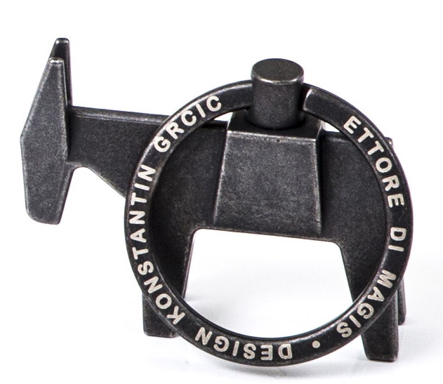 Ettore Schlüsselanhänger: Design Schlüsselanhänger in Form eines Esels, Metall, von Magis, EINZELSTÜCK.