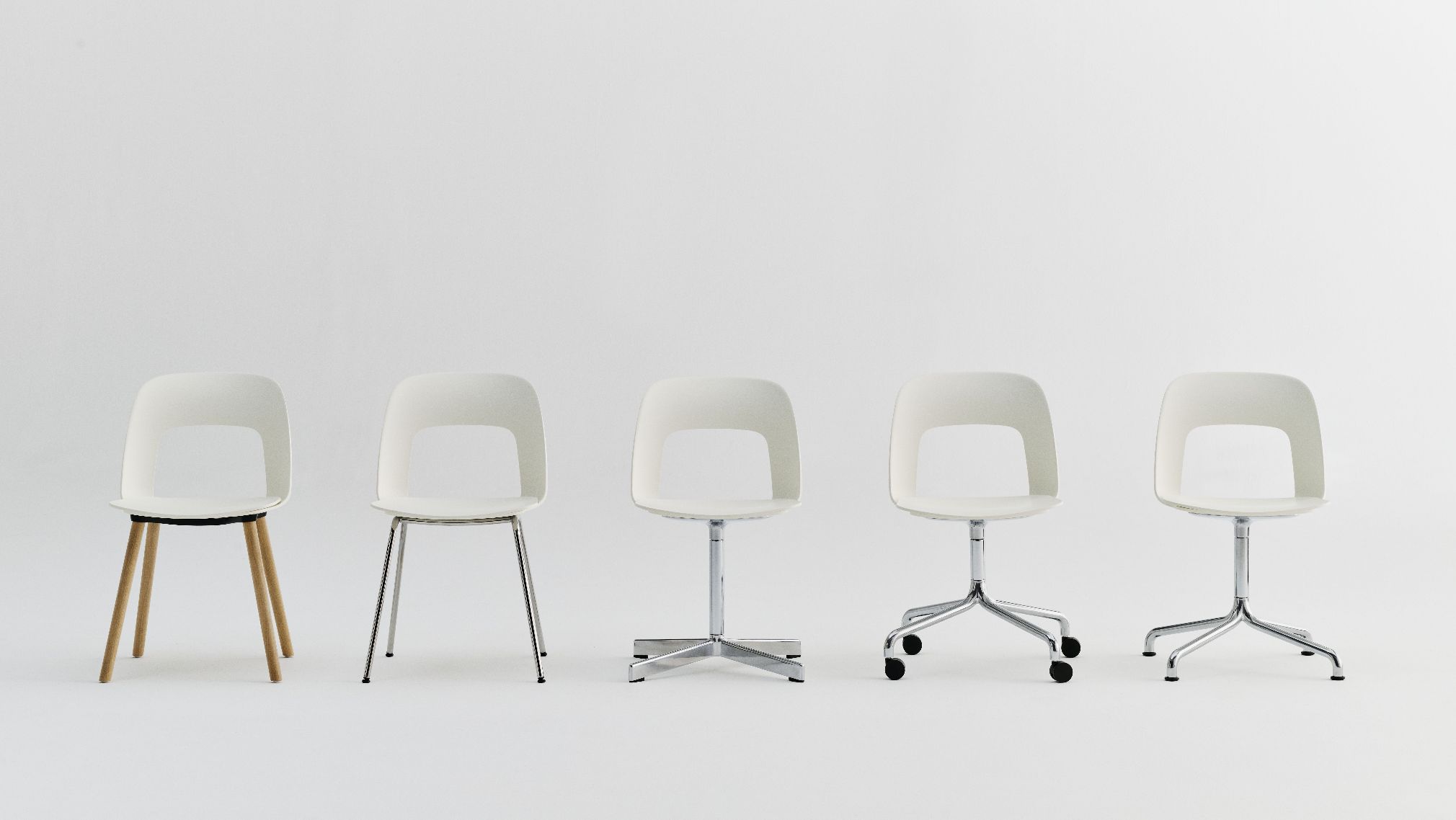 Layout Side Chair 142 stoel met vijfpoot en draaivoet van Hay