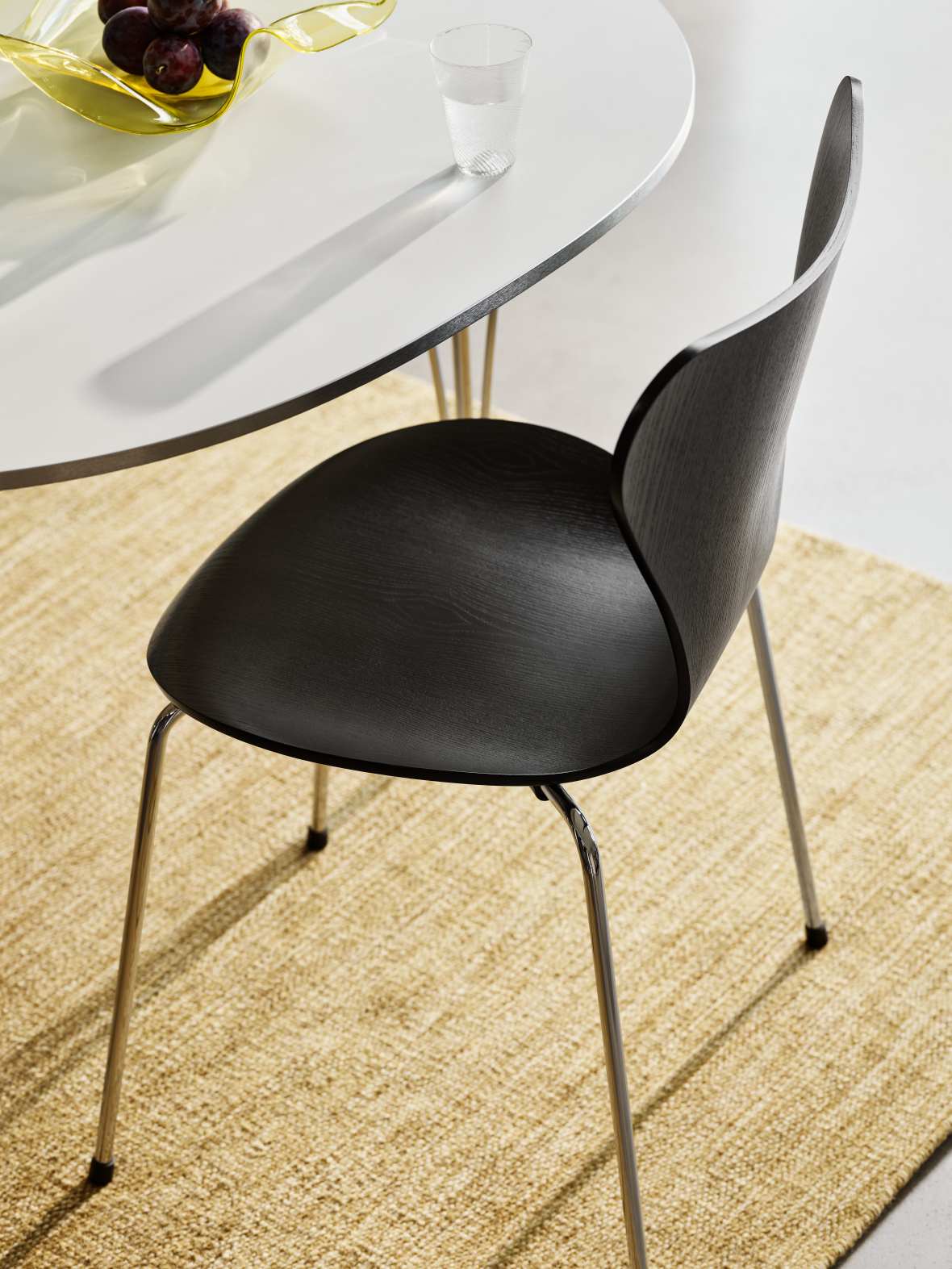 Tafelserie Super Elliptisch van Fritz Hansen