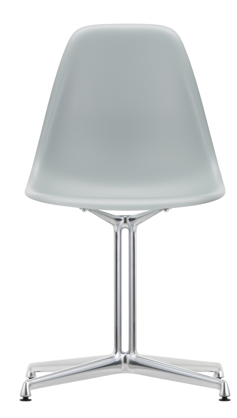 Eames Fiberglass Side Chair DSL Stuhl von Vitra in Hellgrau mit verchromtem Fußkreuz.