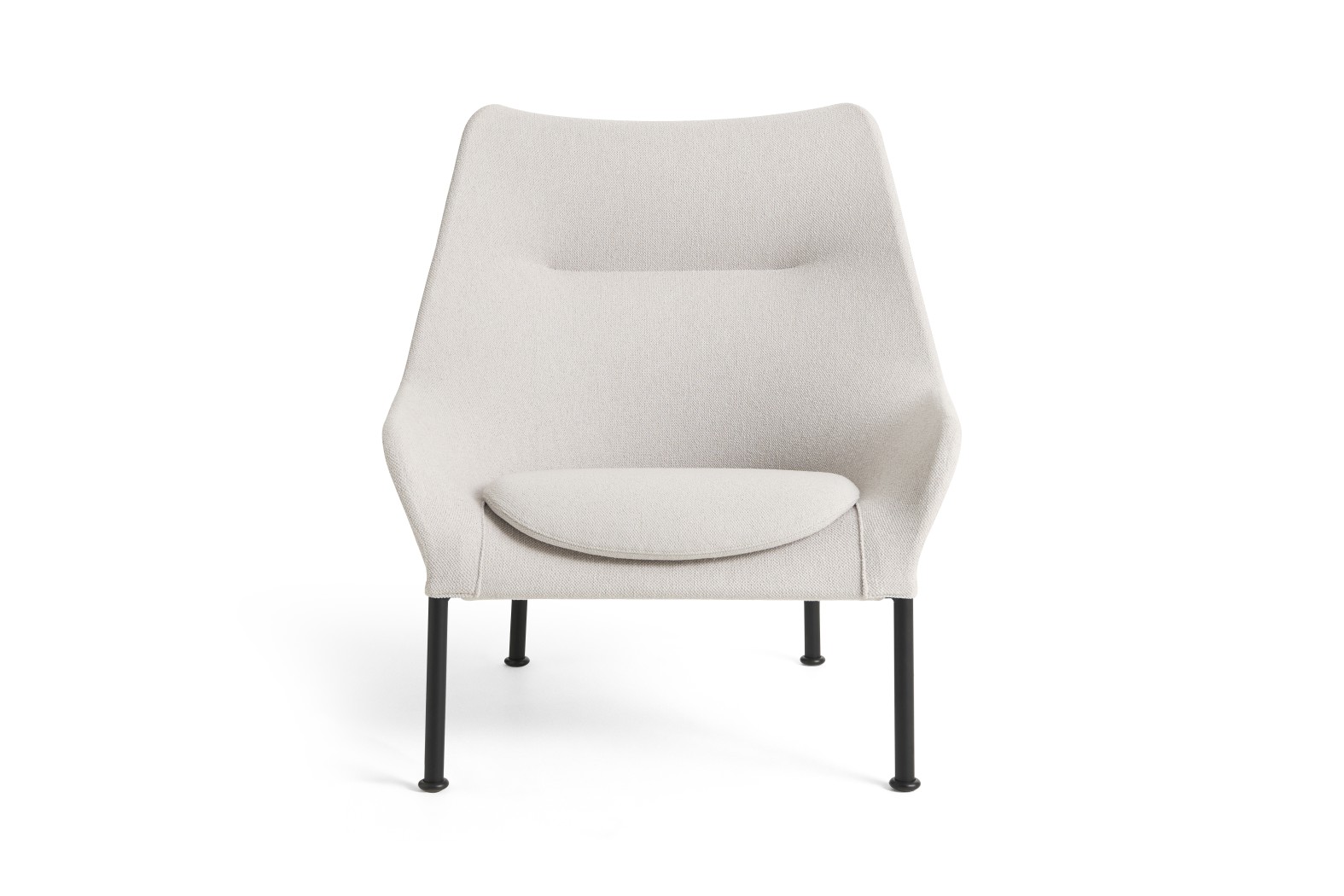 Hay 02 Lounge Chair Sessel in Beige mit schwarzen Metallbeinen, Frontansicht, modernes Design.