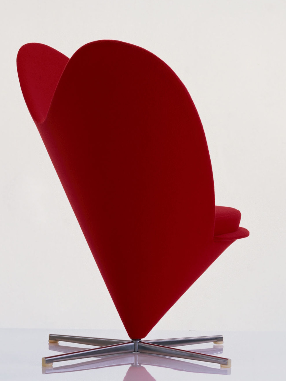 Heart Cone Chair van Vitra