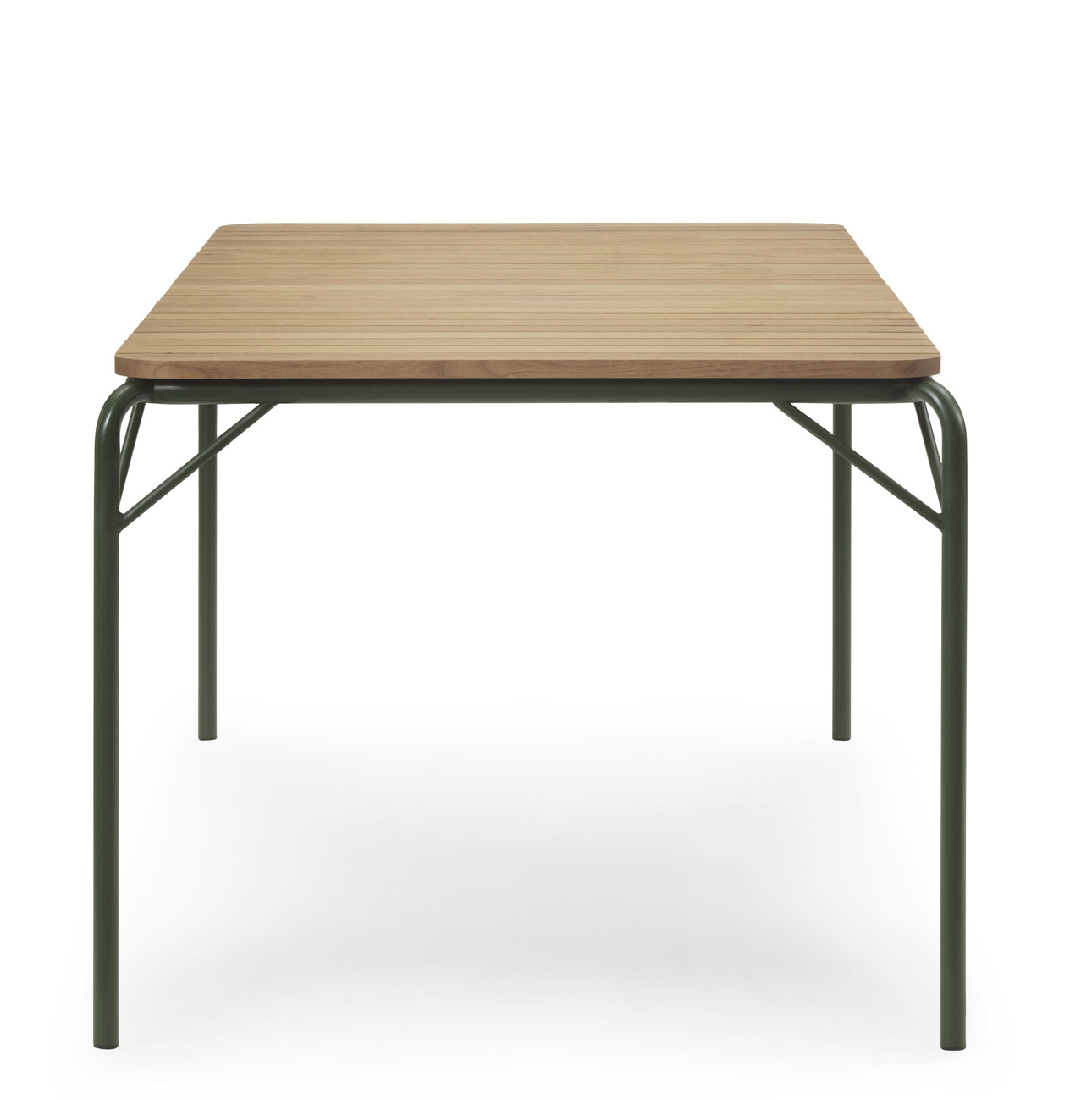 Normann Copenhagen Vig Table Outdoor 90x200 cm mit Holzplatte und grünem Stahlgestell.