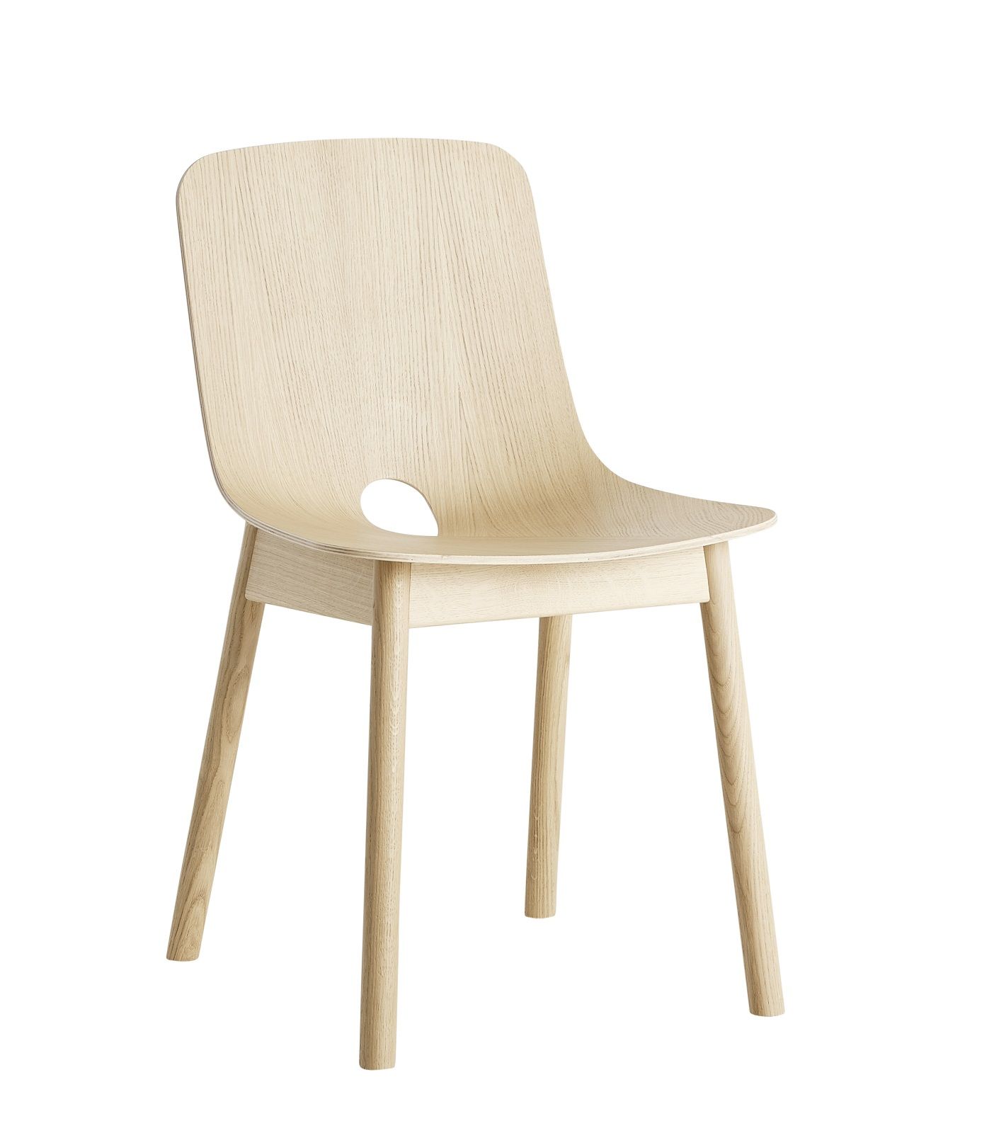 Heller Holzstuhl, Mono Dining Chair von Woud, skandinavisches Design mit Loch im Rücken.