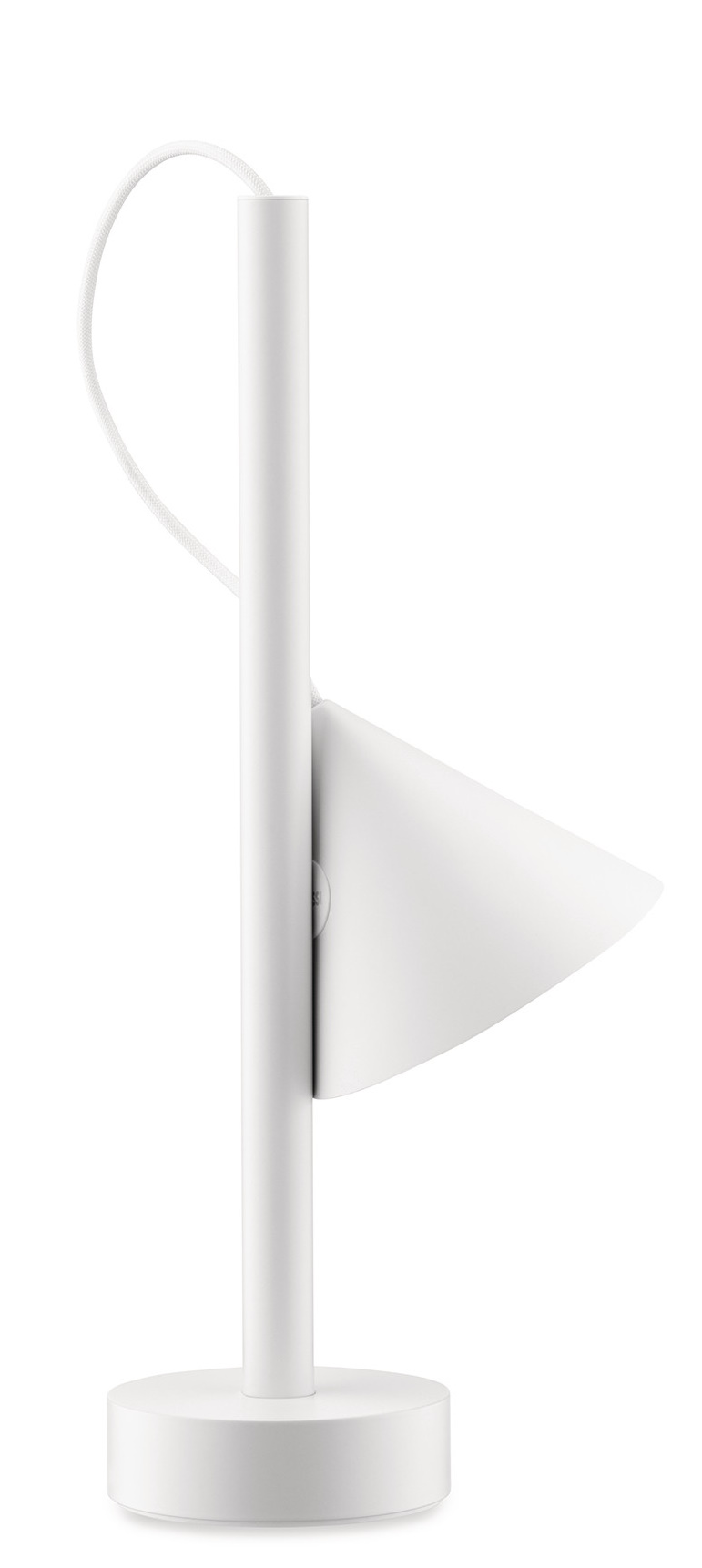 Weiße Tsumiki Akku Leuchte von Alessi, modernes Design mit zylindrischem Fuß und Lampenschirm.