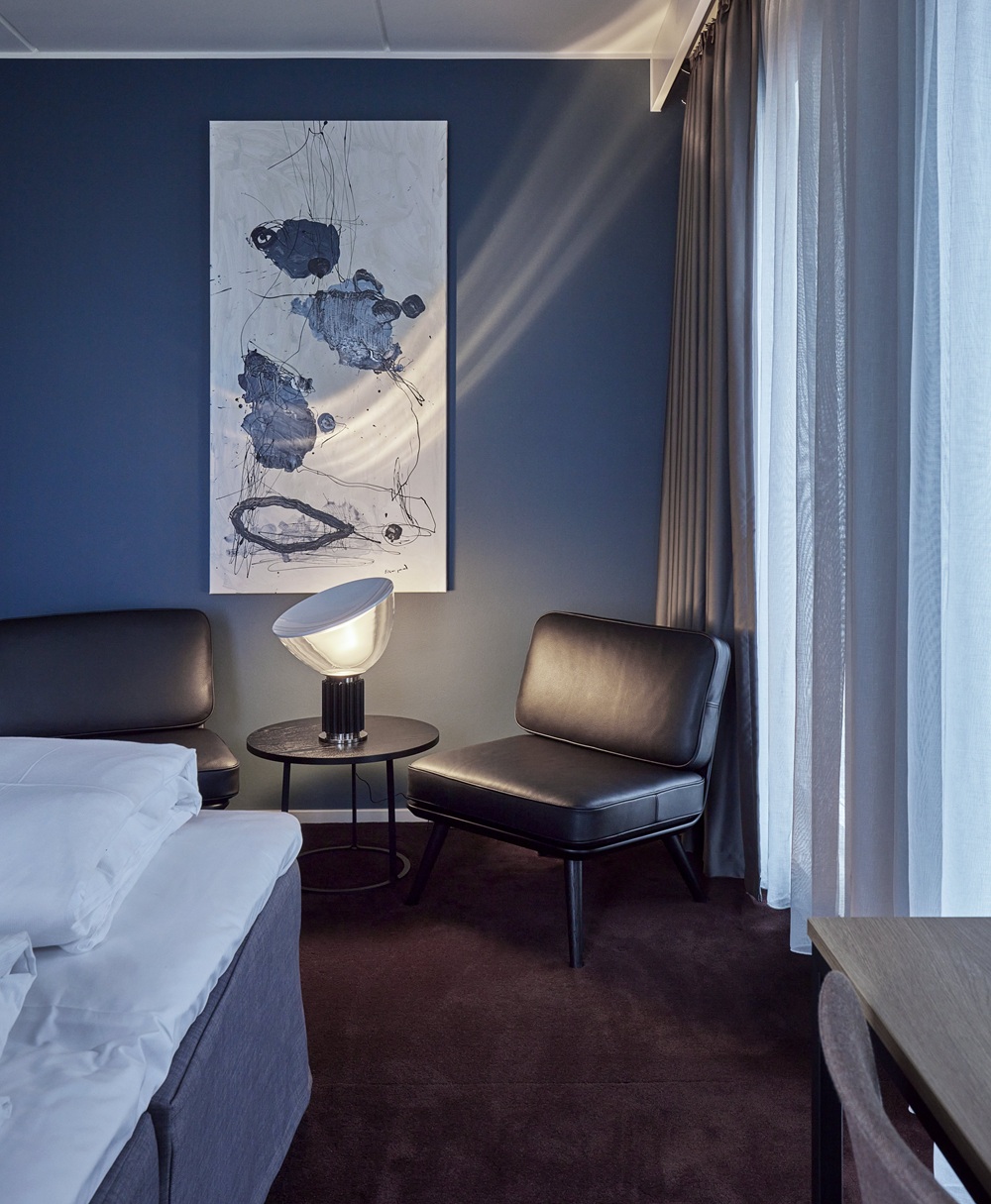 Taccia Small LED-tafellamp van Flos