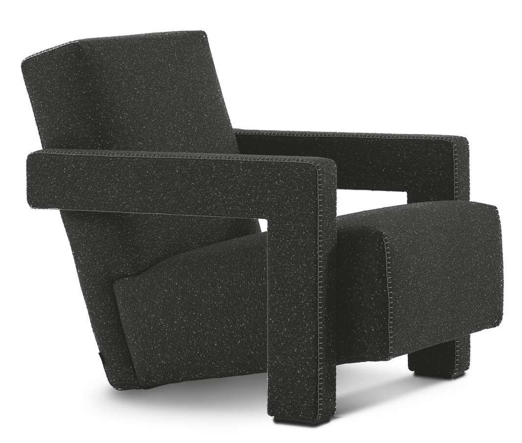 Schwarzer Cassina Utrecht Sessel mit kubischer Form, Designklassiker für Wohnzimmer und Büro.