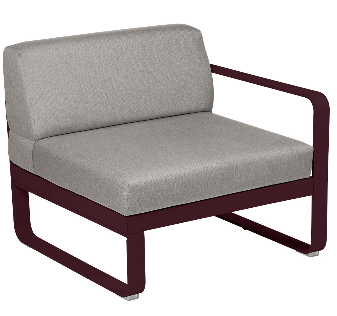 Bellevie 1-Sitzer Modul Sofa für den Außenbereich von Fermob, rechts, mit grauem Kissen und bordeauxfarbenem Gestell.