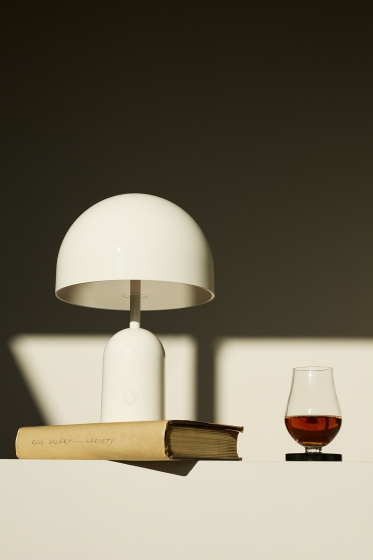 Bell draagbare LED-tafellamp / acculamp / tafellamp van Tom Dixon