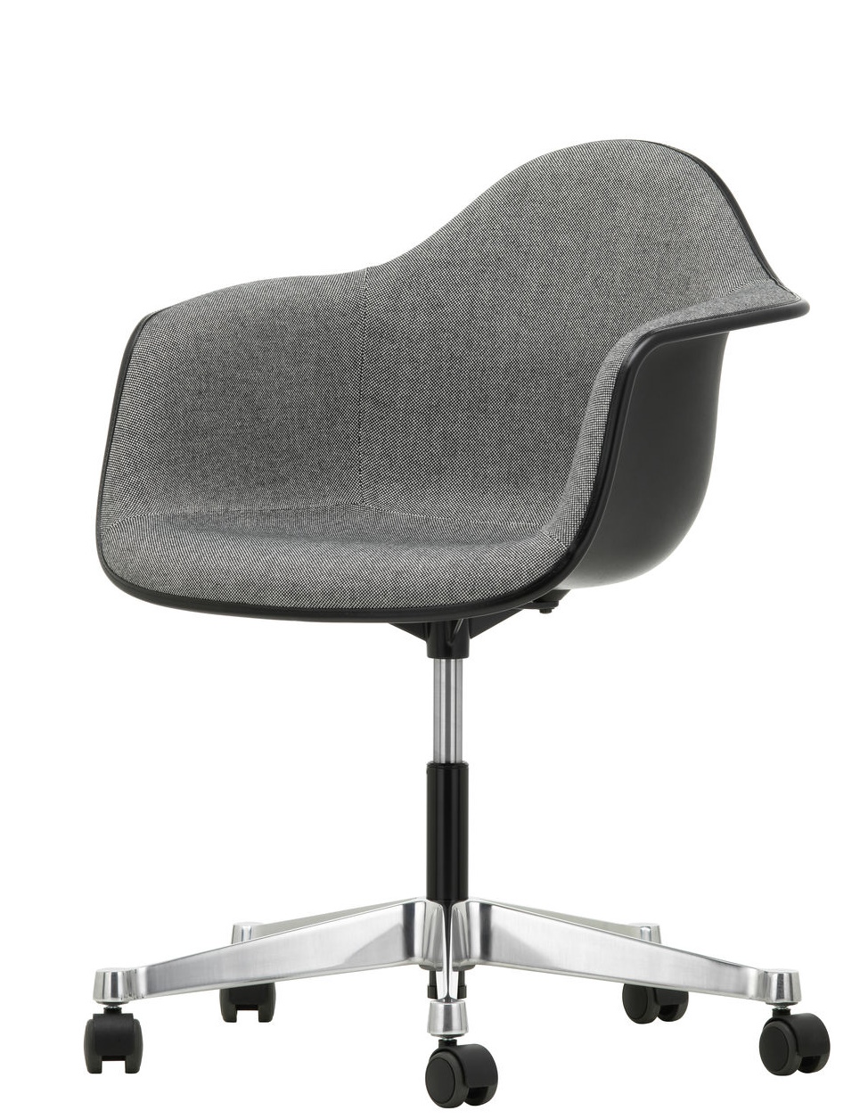 Vitra Eames Plastic Arm Chair PACC, vollgepolstert, grauer Stoffbezug, schwarze Sitzschale, Aluminiumfußkreuz mit Rollen.
