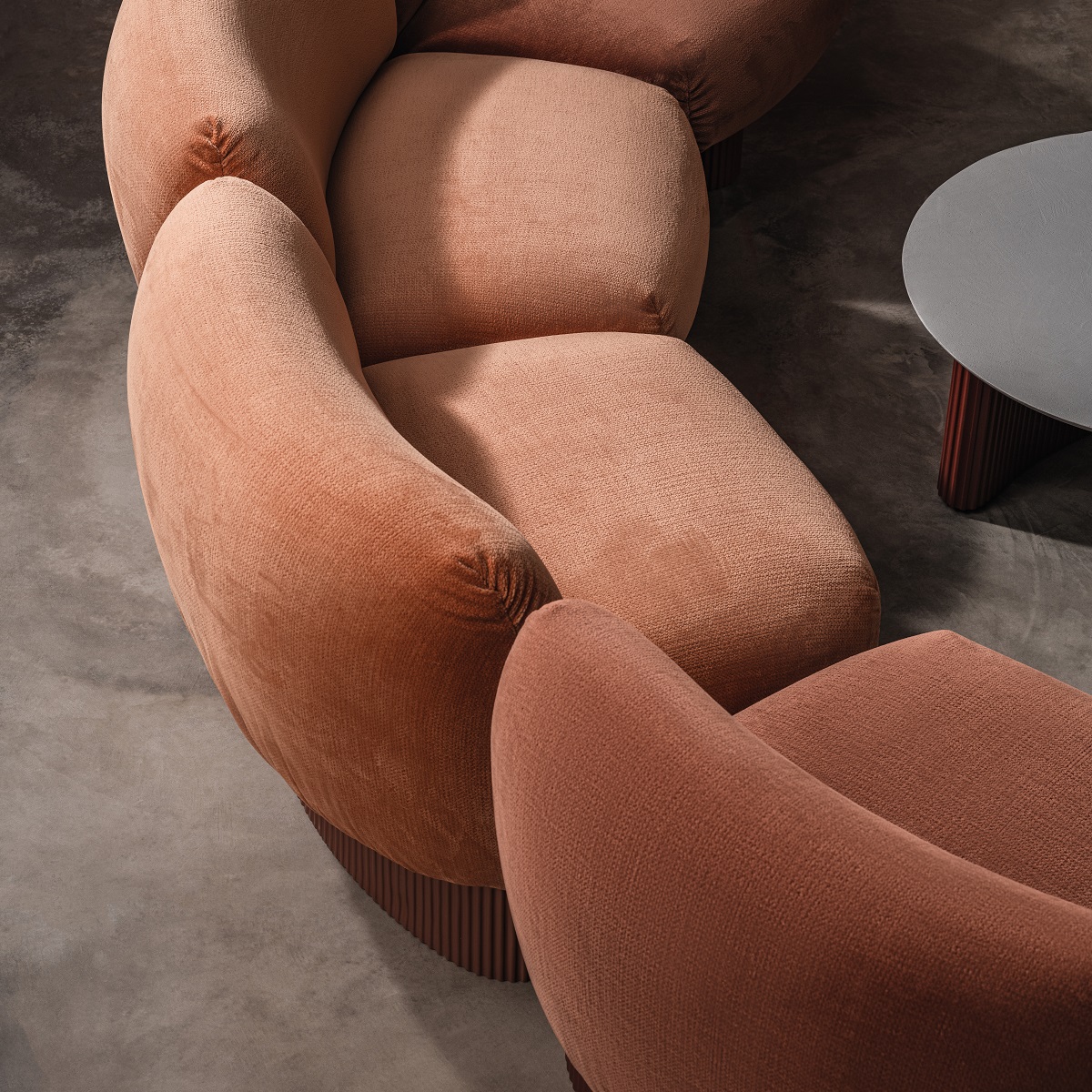 Bolete Lounge Modulares Sofa von Andreu World in Terrakotta, modernes Design für Wohnzimmer und Lounges.