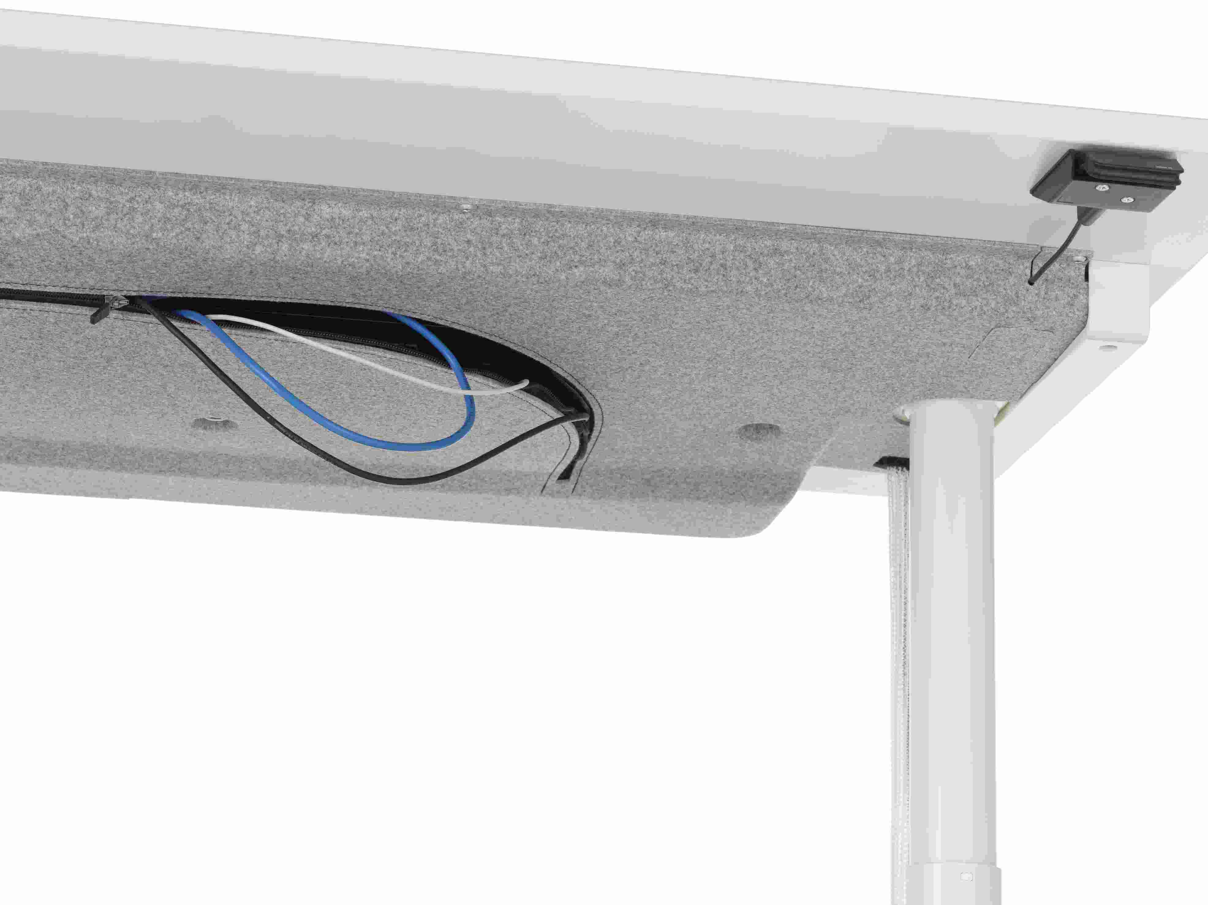 Detailaufnahme des Vitra Tyde Stehtischs mit Kabelmanagement unter der Tischplatte.
