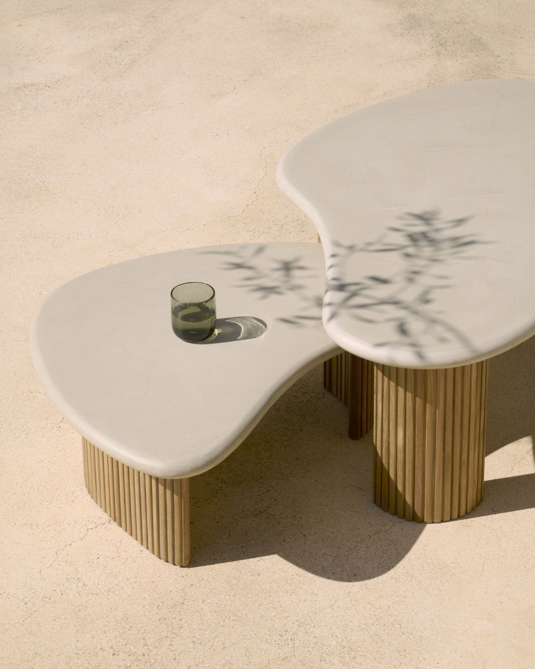 Boomerang Outdoor salontafel beton/teak Ethnicraft