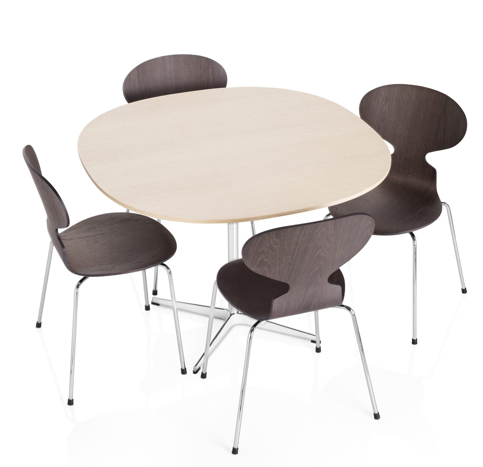 Die Ameise Stuhl von Fritz Hansen mit vier Beinen und Holzsitzgruppe um einen Esstisch.