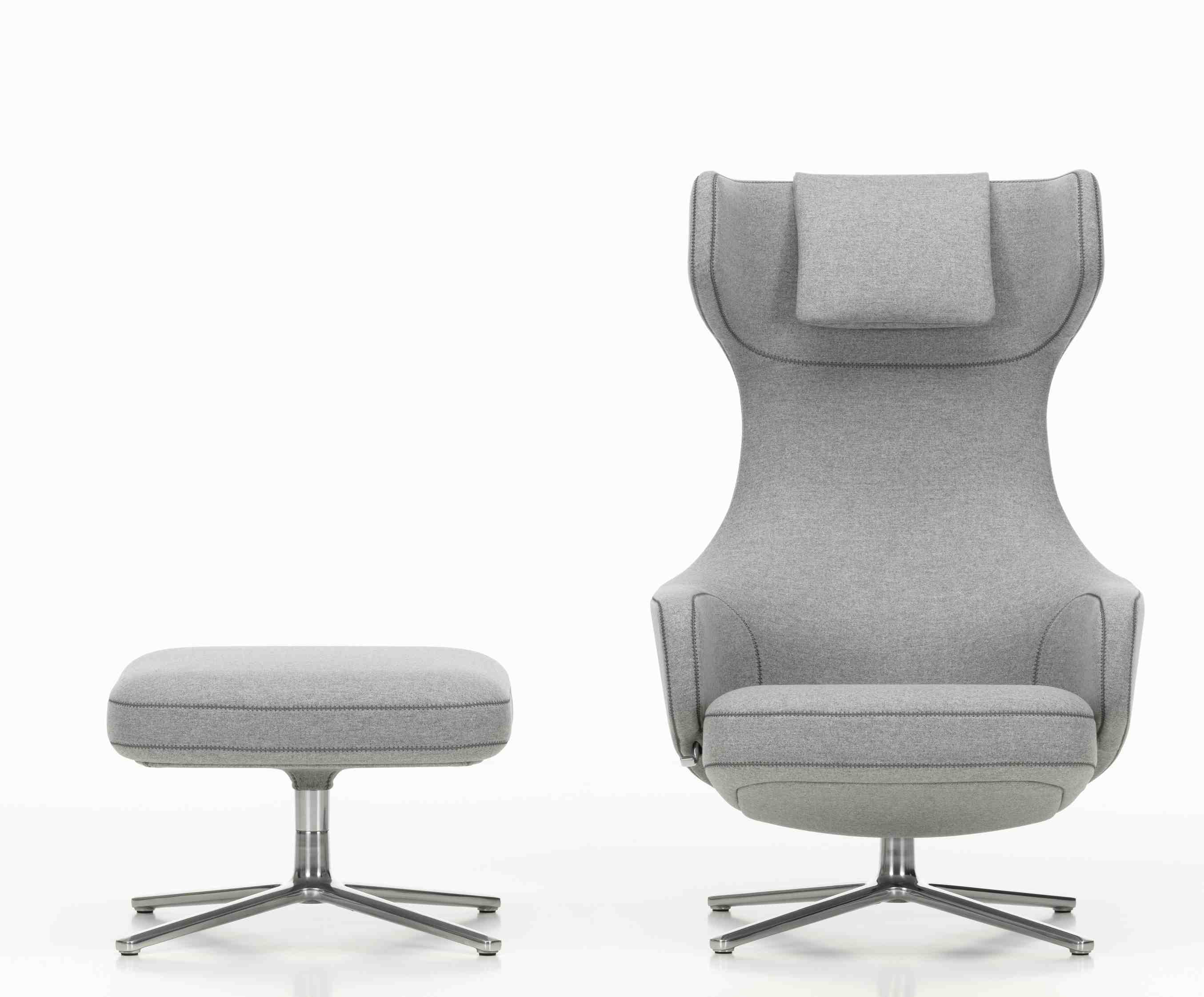 Grand Repos Sessel mit Ottoman von Vitra, Bezug Cosy Kieselstein, moderner Relaxsessel für Wohnzimmer.