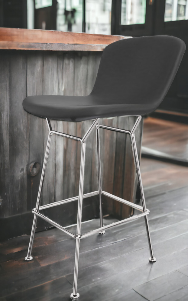 Bertoia Barhocker mit Kernleder Sitzfläche und verchromtem Gestell, ideal für Theken.