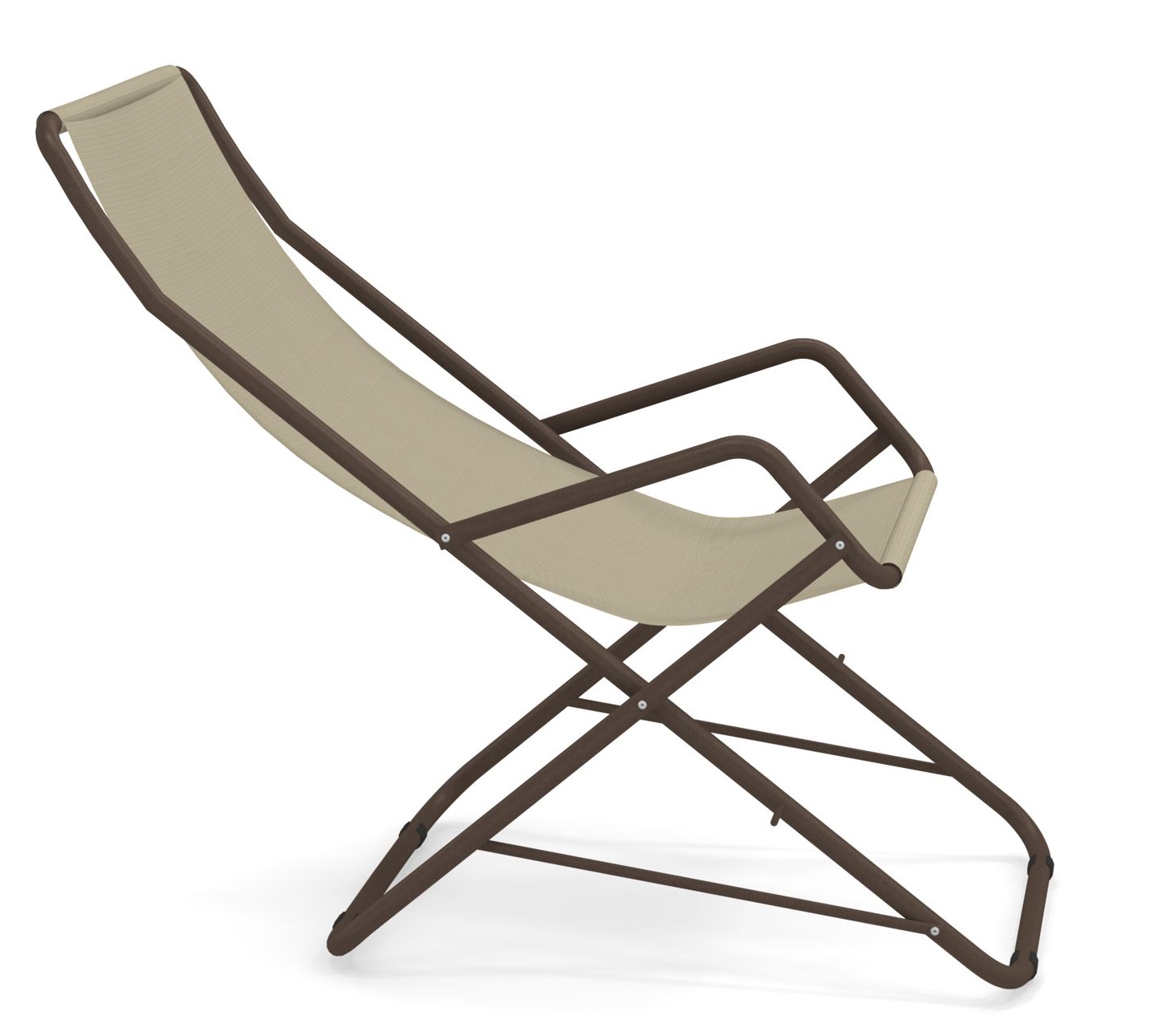 Bahama Liegestuhl von Emu für den Garten oder die Terrasse, braunes Gestell, beige Liegefläche.
