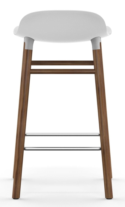 Form Barhocker von Normann Copenhagen, H 65 cm, Holzgestell mit Fußstütze und weißer Sitzfläche.