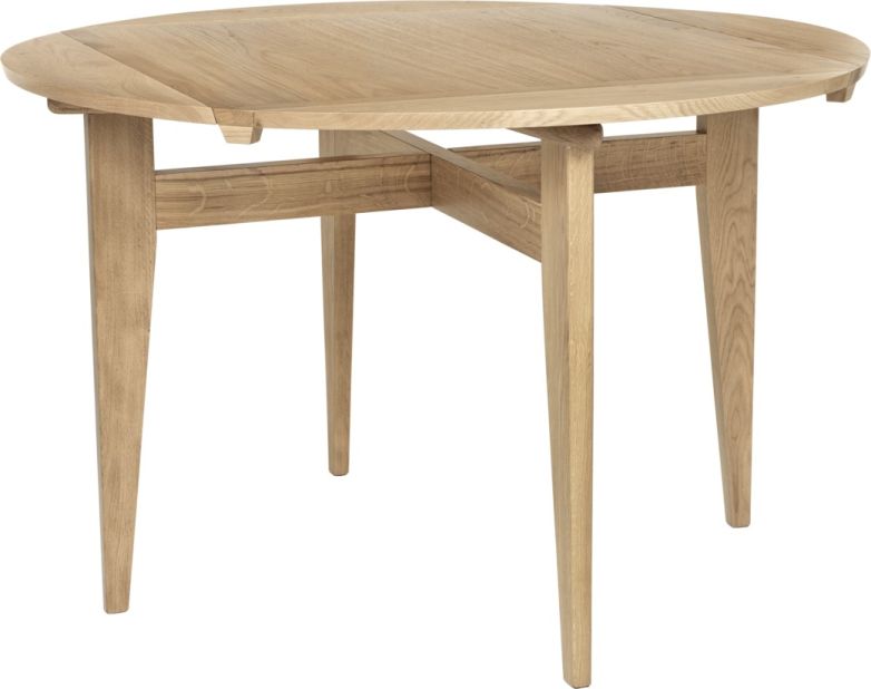 B-Table Esstisch von Gubi, ausziehbar, runde Tischplatte aus hellem Holz, vier konische Beine.